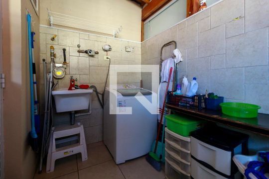 Área de Serviço de casa de condomínio à venda com 3 quartos, 127m² em Jardim São Luís, São Paulo
