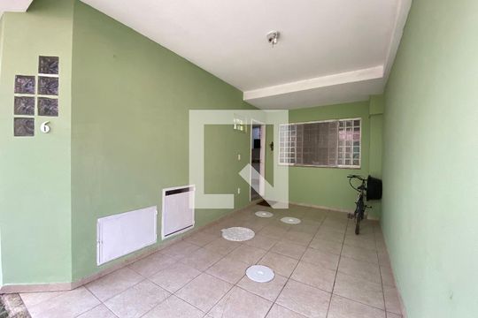 Garagem de casa à venda com 3 quartos, 140m² em Cachambi, Rio de Janeiro