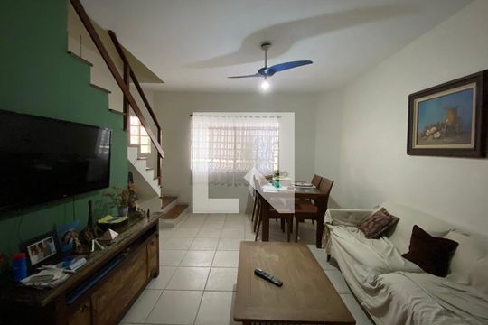 Sala de casa à venda com 3 quartos, 140m² em Cachambi, Rio de Janeiro