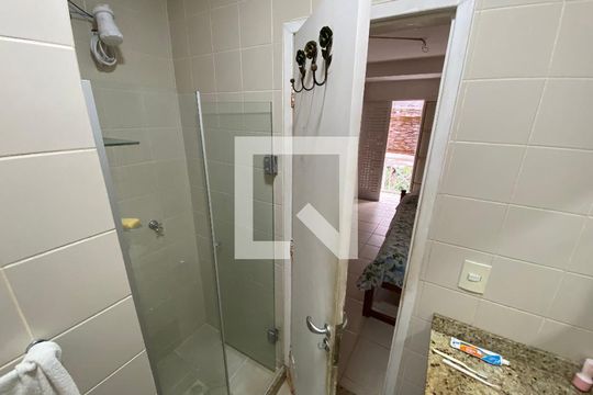 Banheiro de casa à venda com 3 quartos, 140m² em Cachambi, Rio de Janeiro