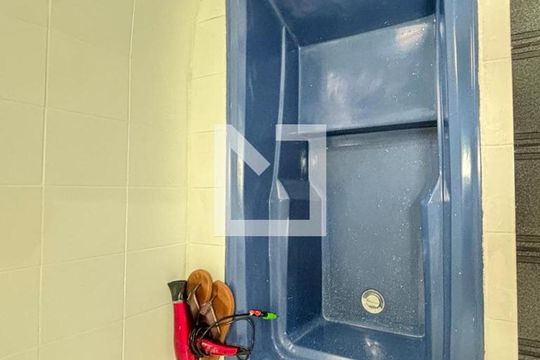 Banheiro da Suíte de casa à venda com 4 quartos, 255m² em Jardim do Estádio, Santo André