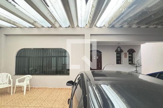 Garagem de casa à venda com 4 quartos, 255m² em Jardim do Estádio, Santo André