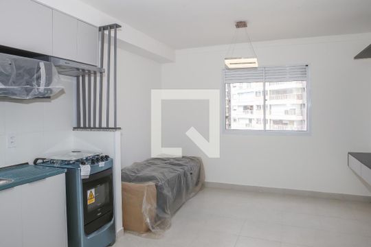 Sala e Cozinha de apartamento à venda com 1 quarto, 31m² em Barra Funda, São Paulo