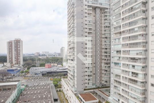 Vista da Sala e Cozinha de apartamento à venda com 1 quarto, 31m² em Barra Funda, São Paulo