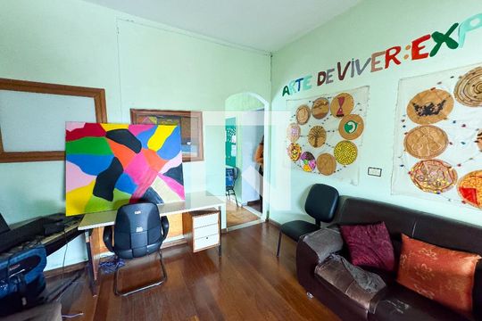 Sala de casa à venda com 3 quartos, 250m² em Santa Cruz Industrial, Contagem