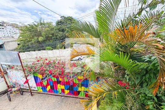 Vista da Varanda da Sala de casa à venda com 3 quartos, 250m² em Santa Cruz Industrial, Contagem