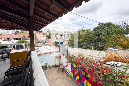 Varanda da Sala de casa à venda com 3 quartos, 250m² em Santa Cruz Industrial, Contagem