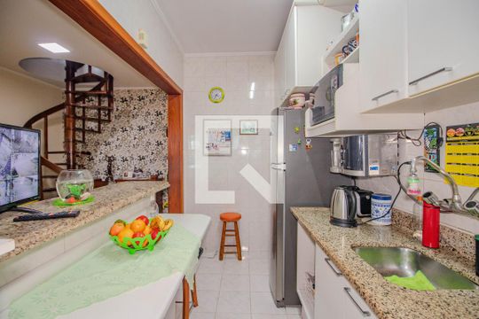 Cozinha e Área de Serviço de apartamento à venda com 2 quartos, 143m² em Cristo Redentor, Porto Alegre