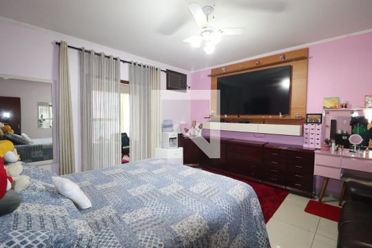 Suíte de casa à venda com 3 quartos, 489m² em Vila Valparaíso, Santo André