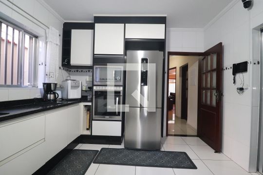 Cozinha de casa à venda com 3 quartos, 489m² em Vila Valparaíso, Santo André