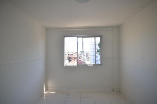 Quarto 1 de apartamento para alugar com 2 quartos, 50m² em Inhoaíba, Rio de Janeiro