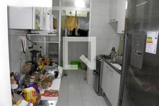 Apartamento à venda com 3 quartos, 75m² em Vila Sao Paulo, São Paulo