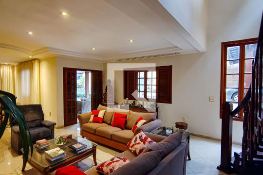 Sala de casa à venda com 4 quartos, 622m² em Pechincha, Rio de Janeiro