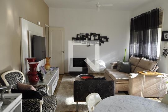 Sala de casa à venda com 4 quartos, 260m² em Méier, Rio de Janeiro
