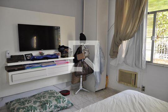 Quarto 1 de casa à venda com 4 quartos, 260m² em Méier, Rio de Janeiro