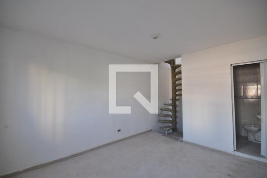  Suíte de casa para alugar com 1 quarto, 45m² em Vila Gustavo, São Paulo