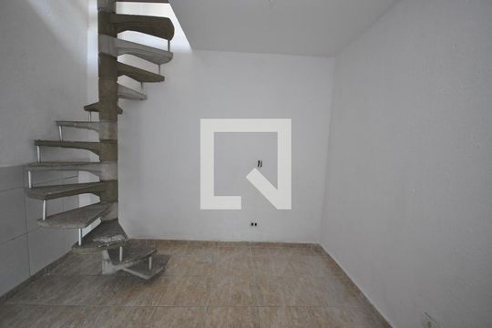 Casa para alugar com 1 quarto, 45m² em Vila Gustavo, São Paulo