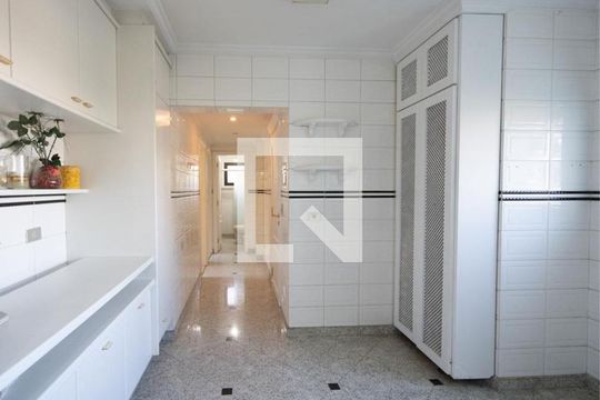 Cozinha de apartamento à venda com 4 quartos, 378m² em Jardim Analia Franco, São Paulo