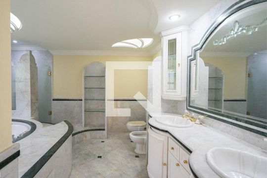 Banheiro de apartamento à venda com 4 quartos, 378m² em Jardim Analia Franco, São Paulo