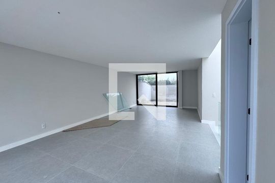 Sala 2 de casa de condomínio à venda com 5 quartos, 510m² em Barra da Tijuca, Rio de Janeiro