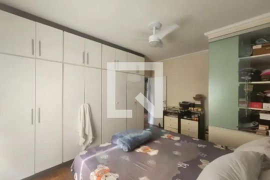 Casa à venda com 4 quartos, 223m² em São Paulo, São Paulo