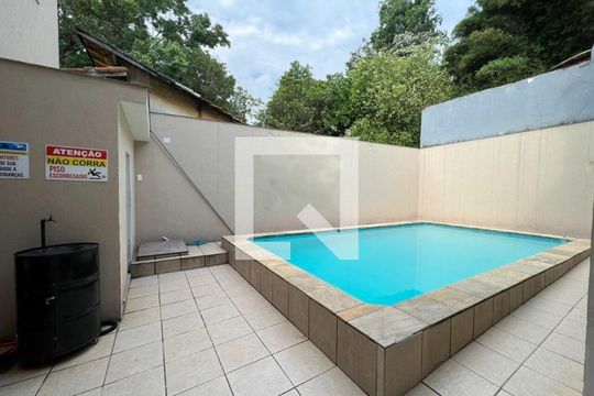 Casa à venda com 4 quartos, 223m² em São Paulo, São Paulo