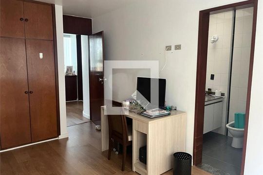 Casa à venda com 4 quartos, 600m² em Jardim Vitoria Regia (Zona Oeste), São Paulo