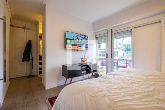 Suíte de apartamento à venda com 1 quarto, 85m² em Jardim das Bandeiras, São Paulo