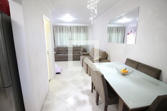 Sala de casa à venda com 3 quartos, 170m² em Vila Yara, Osasco