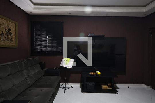 Sala de casa à venda com 3 quartos, 231m² em Vila Vitória, Santo André