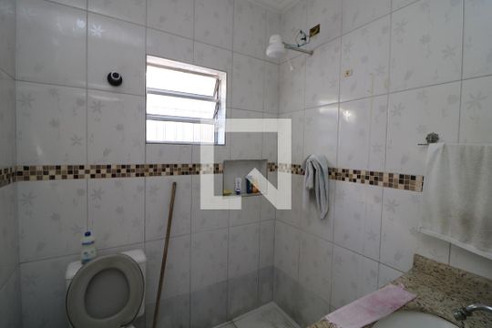 Banheiro C1 de casa à venda com 3 quartos, 130m² em Vila Mendes, São Paulo