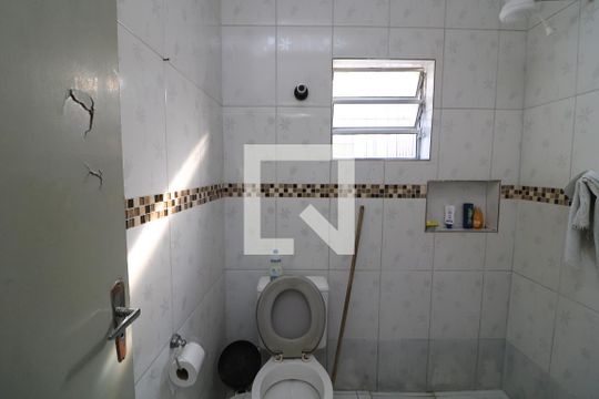 Banheiro C1 de casa à venda com 3 quartos, 130m² em Vila Mendes, São Paulo