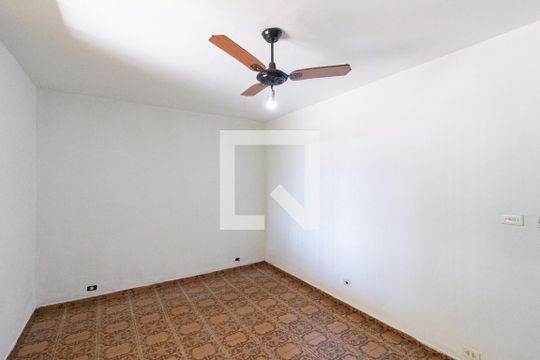 Quarto de casa à venda com 4 quartos, 300m² em Padroeira, Osasco