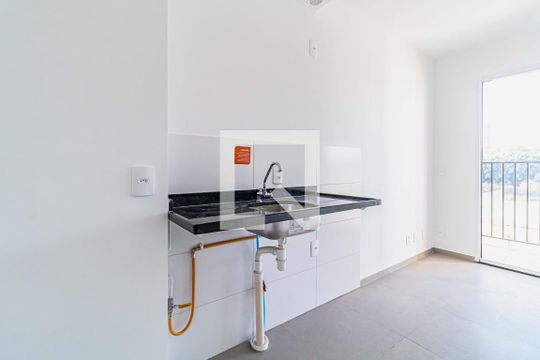 Sala/Cozinha/Área de Serviço de apartamento à venda com 1 quarto, 26m² em Vila Butantã, São Paulo