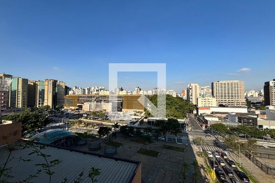 Vista de kitnet/studio para alugar com 1 quarto, 29m² em Indianópolis, São Paulo