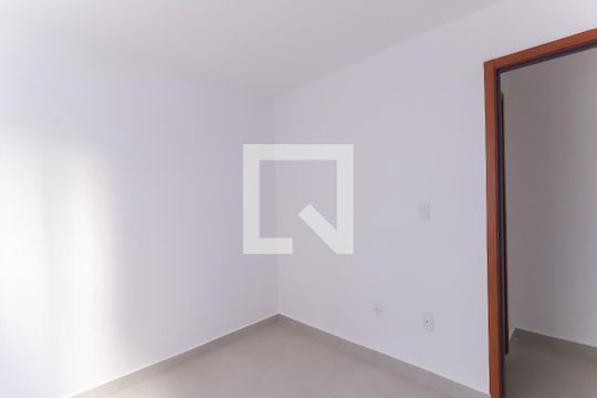 Quarto 2 de apartamento para alugar com 2 quartos, 40m² em Del Castilho, Rio de Janeiro