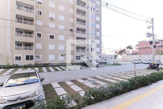 Quarto vista de apartamento para alugar com 2 quartos, 40m² em Del Castilho, Rio de Janeiro