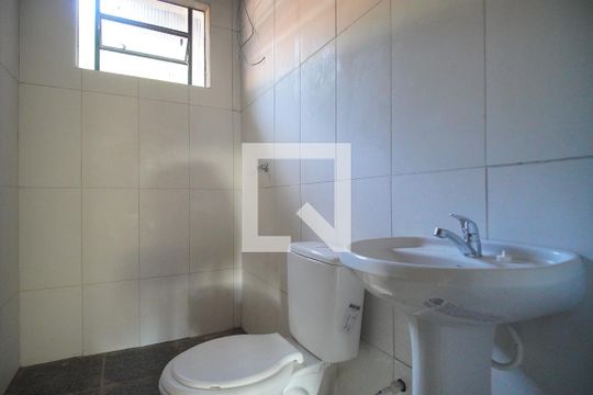 Banheiro de casa para alugar com 2 quartos, 200m² em São Jorge, Novo Hamburgo