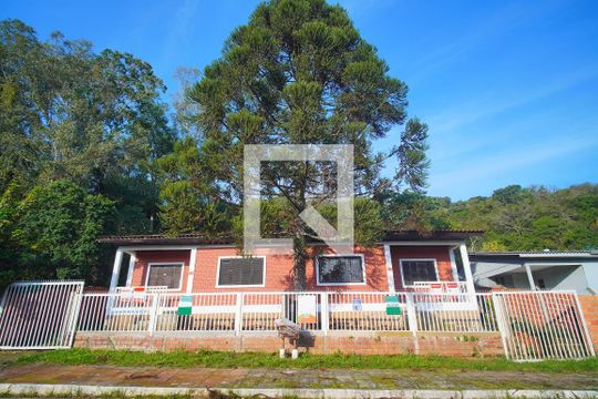 Fachada de casa para alugar com 2 quartos, 200m² em São Jorge, Novo Hamburgo