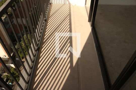 Varanda de kitnet/studio à venda com 1 quarto, 27m² em  Água Branca , São Paulo