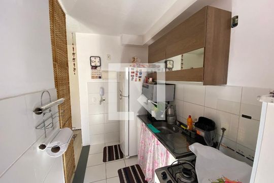 Cozinha de apartamento à venda com 2 quartos, 48m² em Taquara, Rio de Janeiro
