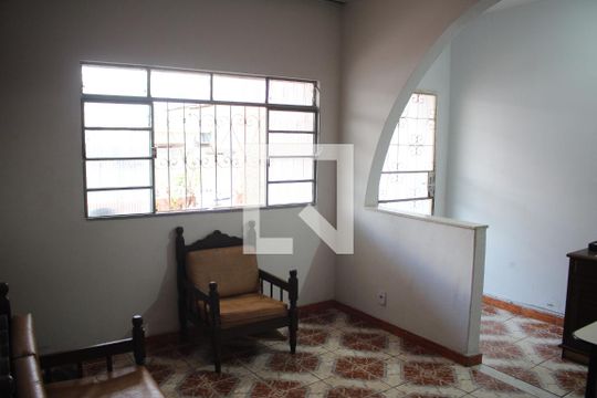 Sala de casa à venda com 2 quartos, 280m² em Jk, Contagem