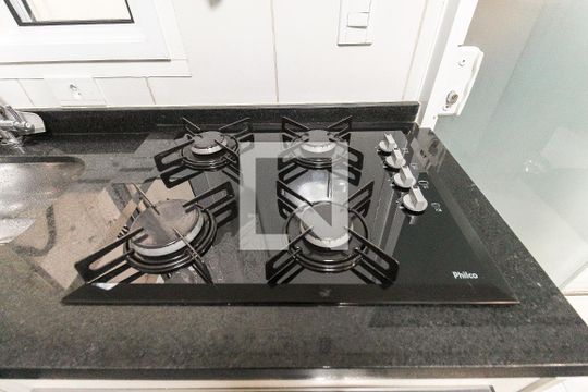 Cozinha de casa de condomínio à venda com 2 quartos, 72m² em Vila Carmosina, São Paulo