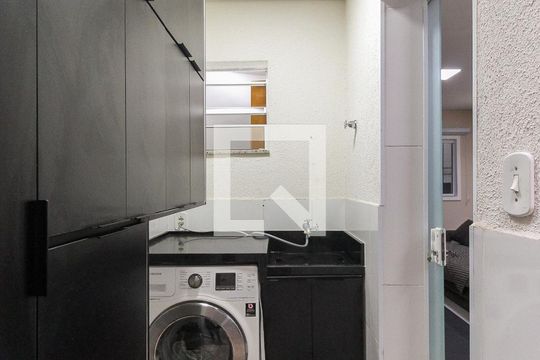 Área de Serviço de casa de condomínio à venda com 2 quartos, 72m² em Vila Carmosina, São Paulo