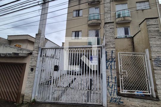 Fachada de apartamento para alugar com 2 quartos, 80m² em Vila Silvestre, Santo André