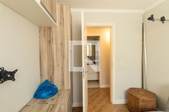 Quarto 1 de apartamento para alugar com 2 quartos, 60m² em Portão, Curitiba