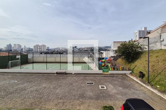 Vista da suíte de casa de condomínio para alugar com 3 quartos, 97m² em Vila Jerusalem, São Bernardo do Campo