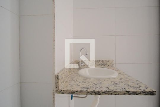 Banheiro de apartamento à venda com 2 quartos, 39m² em Vila Lais, São Paulo