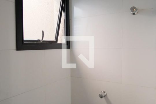 Banheiro de apartamento à venda com 2 quartos, 39m² em Vila Lais, São Paulo