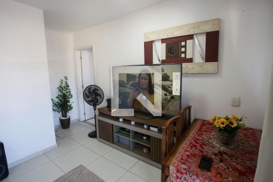 Sala de apartamento à venda com 2 quartos, 58m² em Curicica, Rio de Janeiro